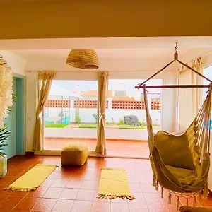 https://golden-wave-surf-villa.hotelsfuerteventura.org